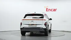 2023 Hyundai Kona Inspiration, белый — фото 4