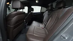 2022 BMW 5-Series 530e M Sport, серый — фото 12