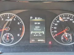 2022 Kia K5 2.0, белый — фото 9
