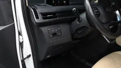 2023 Hyundai Staria 4WD Tourer 9-Seater, белый — фото 13