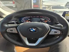 2023 BMW 5-Series 520i Luxury, чёрный — фото 4