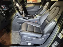 2023 Volvo XC40 B4 Ultimate Bright, чёрный — фото 10