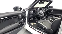 2024 Mini Cooper Convertible JCW, белый — фото 10