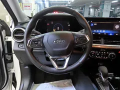 2024 Chevrolet Trax 1.2 ACTIV, белый — фото 8