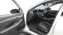 2022 Hyundai Sonata 2.0, белый — фото 10
