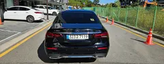 2022 Mercedes-Benz E-Class E350 4MATIC AMG Line, чёрный — фото 6