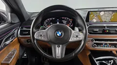 2022 BMW 7-Series 740Li xDrive M Sport Package, чёрный — фото 14