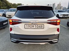 2023 Kia Seltos Gasoline 1.6 Turbo 2WD, белый — фото 5