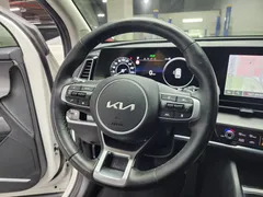 2022 Kia Sportage Gasoline 1.6 Turbo 2WD, белый — фото 10