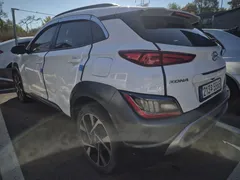 2022 Hyundai Kona Gasoline 1.6 Turbo 4WD, 흰색투톤 — фото 4
