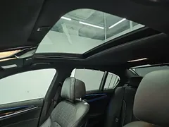 2022 BMW 5-Series 530e M Sport, чёрный — фото 18