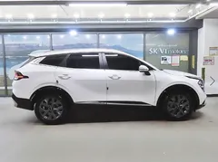 2023 Kia Sportage Gasoline 1.6 Turbo 2WD, белый — фото 3