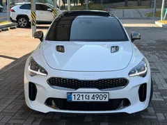2023 Kia Stinger 2.5 AWD Masters, белый — фото 2