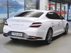 2022 Genesis G70 Gasoline 2.0T 2WD, белый — фото 5