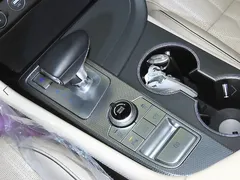 2022 Genesis G70 Gasoline 2.0T 2WD, белый — фото 16
