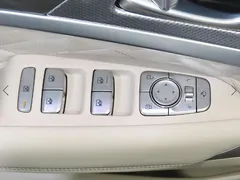 2022 Genesis G70 Gasoline 2.0T 2WD, белый — фото 18