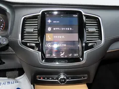 2022 Volvo XC90 B6 Inscription, белый — фото 17