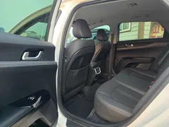 2023 Kia K5 1.6 Turbo, белый — фото 20