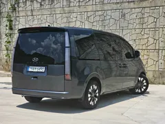 2023 Hyundai Staria L3.5 Lounge 7-Seater, серый — фото 6
