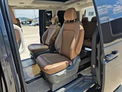 2023 Hyundai Staria L3.5 Lounge 7-Seater, серый — фото 15