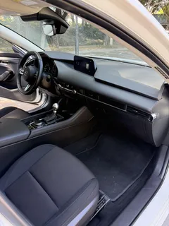 2023 Mazda Mazda3 2.0L AT, белый — фото 7