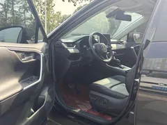 2022 Toyota Wildlander 2.0L 4WD Luxury Plus, чёрный — фото 5