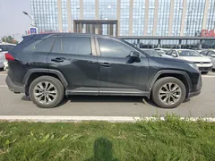 2022 Toyota Wildlander 2.0L 4WD Luxury Plus, чёрный — фото 12