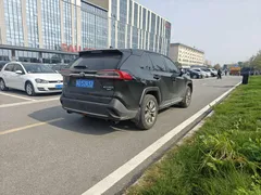 2022 Toyota Wildlander 2.0L 4WD Luxury Plus, чёрный — фото 16