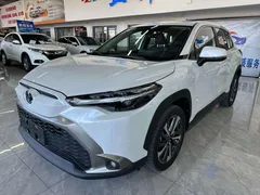 2022 Toyota Frontlander 2.0L CVT Luxury Plus, белый — фото 1