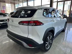 2022 Toyota Frontlander 2.0L CVT Luxury Plus, белый — фото 6