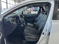 2022 Toyota Frontlander 2.0L CVT Luxury Plus, белый — фото 14