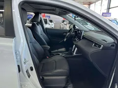 2022 Toyota Frontlander 2.0L CVT Luxury Plus, белый — фото 17
