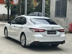 2023 Toyota Camry 2.0G Luxury, белый — фото 7