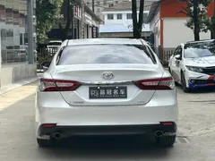 2023 Toyota Camry 2.0G Luxury, белый — фото 8