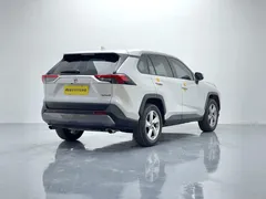 2022 Toyota RAV4 2.0L CVT 2WD Fashion Plus, белый — фото 7