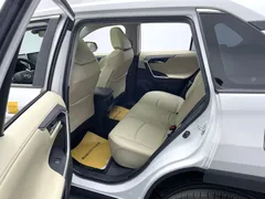 2022 Toyota RAV4 2.0L CVT 2WD Fashion Plus, белый — фото 13