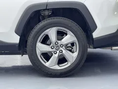 2022 Toyota RAV4 2.0L CVT 2WD Fashion Plus, белый — фото 16