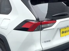 2022 Toyota RAV4 2.0L CVT 2WD Fashion Plus, белый — фото 20