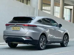 2022 Toyota Venza 2.0L CVT 2WD Luxury — фото 4