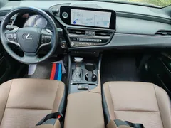 2022 Lexus ES 200 Excellence — фото 7