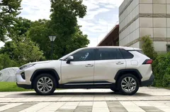 2022 Toyota Wildlander 2.0L 2WD Luxury Plus — фото 2