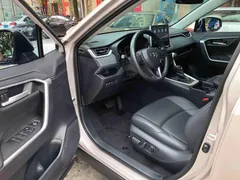 2022 Toyota Wildlander 2.0L 2WD Luxury Plus — фото 6