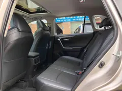 2022 Toyota Wildlander 2.0L 2WD Luxury Plus — фото 8