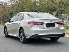 2021 Toyota Camry 2.5G Luxury — фото 4