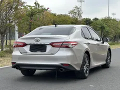 2021 Toyota Camry 2.5G Luxury — фото 6