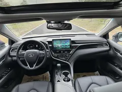 2021 Toyota Camry 2.5G Luxury — фото 9