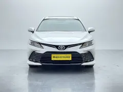 2023 Toyota Camry 2.0GVP Leading, белый — фото 2