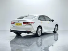 2023 Toyota Camry 2.0GVP Leading, белый — фото 7