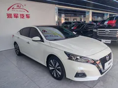 2021 Nissan Teana 2.0L XL Comfort, белый — фото 3
