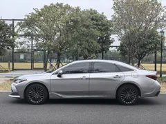 2022 Toyota Avalon 2.0L XLE Premium — фото 2
